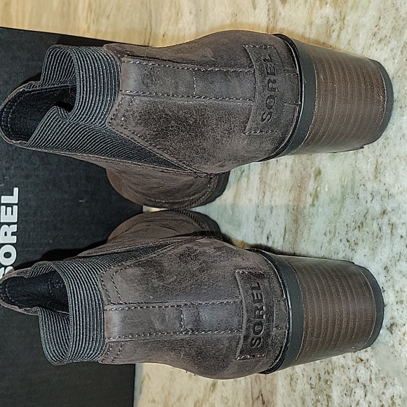 Sorel Cate Leather Chelsea short boots - Picture 6 of 8